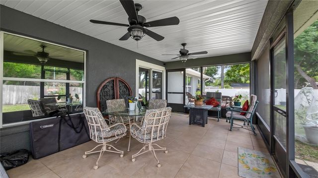 406 S PALM AVENUE, Howey In The Hills, FL 34737