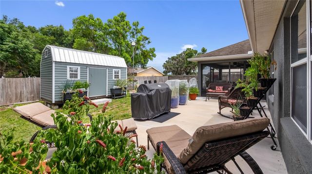 406 S PALM AVENUE, Howey In The Hills, FL 34737