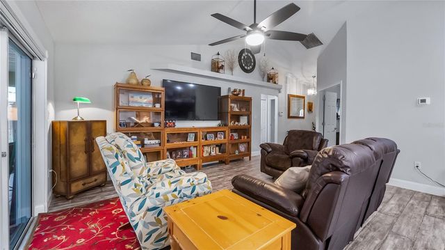 406 S PALM AVENUE, Howey In The Hills, FL 34737