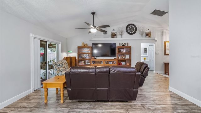 406 S PALM AVENUE, Howey In The Hills, FL 34737