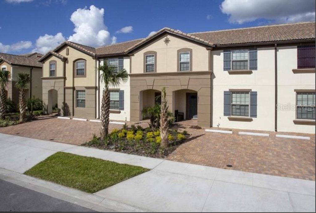 8875 GENEVE CT, Kissimmee, FL 34747