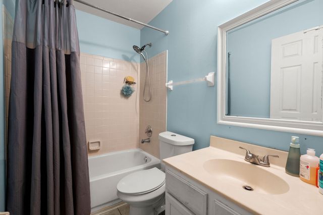 262 Okehampton Drive, Goose Creek, SC 29445