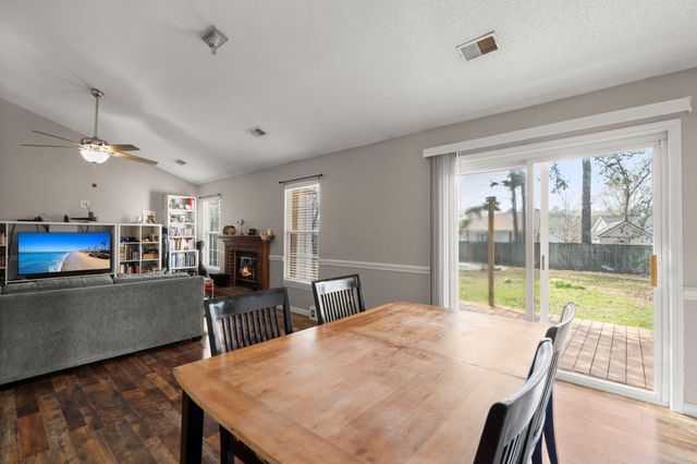 262 Okehampton Drive, Goose Creek, SC 29445