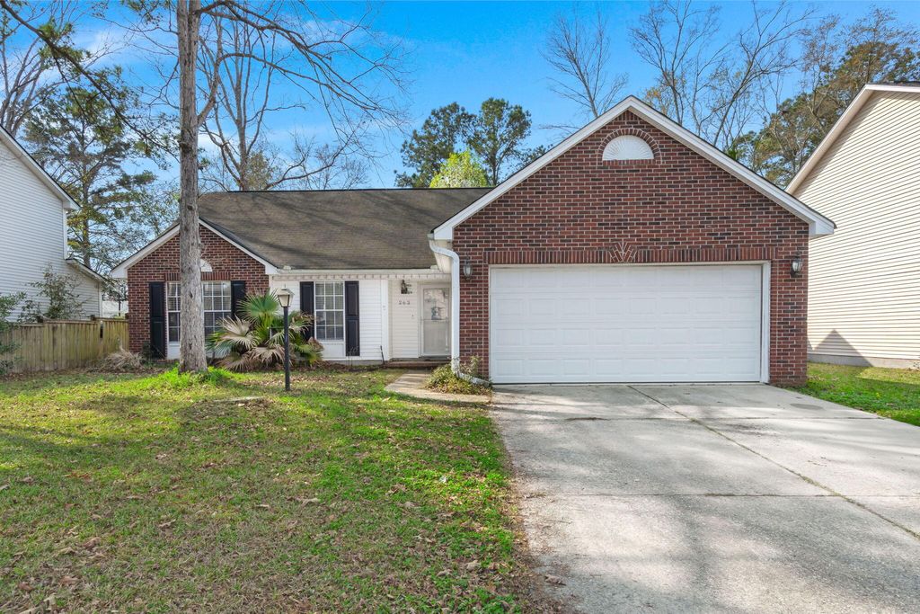 262 Okehampton Drive, Goose Creek, SC 29445