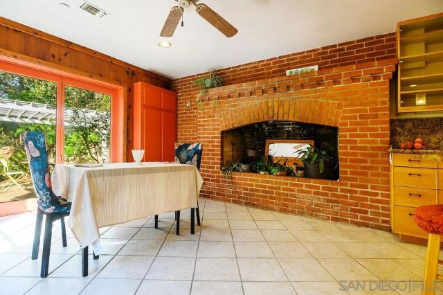9707 Shadow Rd, La Mesa, CA 91941