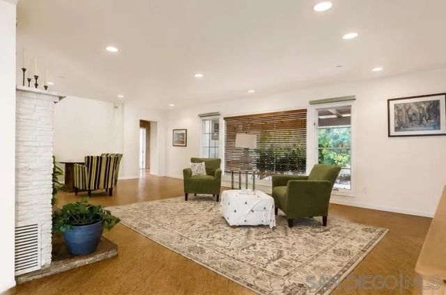 9707 Shadow Rd, La Mesa, CA 91941