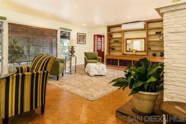 9707 Shadow Rd, La Mesa, CA 91941