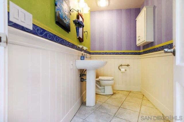 9707 Shadow Rd, La Mesa, CA 91941