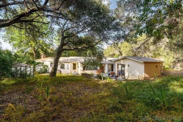9707 Shadow Rd, La Mesa, CA 91941