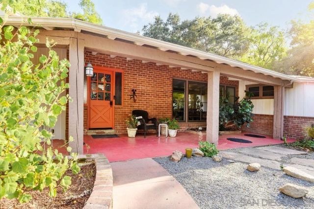 9707 Shadow Rd, La Mesa, CA 91941