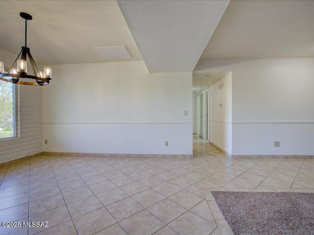 10673 E Camino Quince, Tucson, AZ 85748