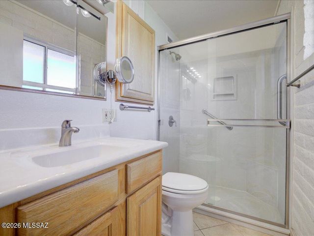 10673 E Camino Quince, Tucson, AZ 85748