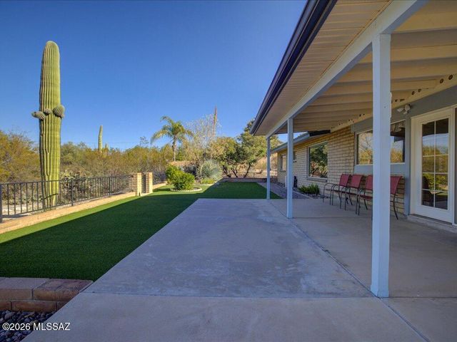 10673 E Camino Quince, Tucson, AZ 85748