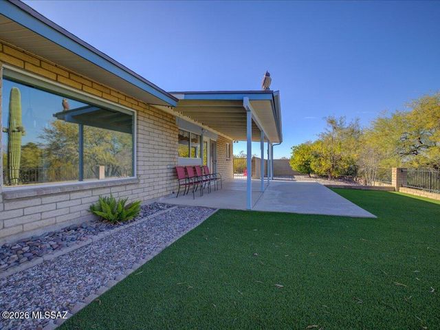 10673 E Camino Quince, Tucson, AZ 85748