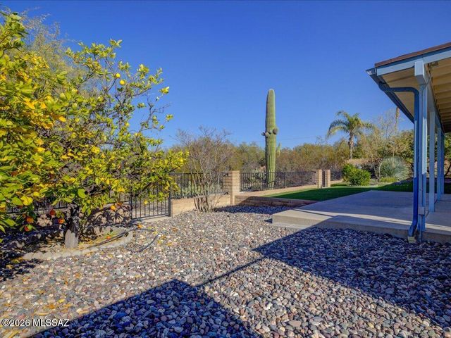 10673 E Camino Quince, Tucson, AZ 85748