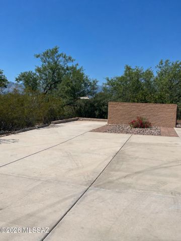 10673 E Camino Quince, Tucson, AZ 85748