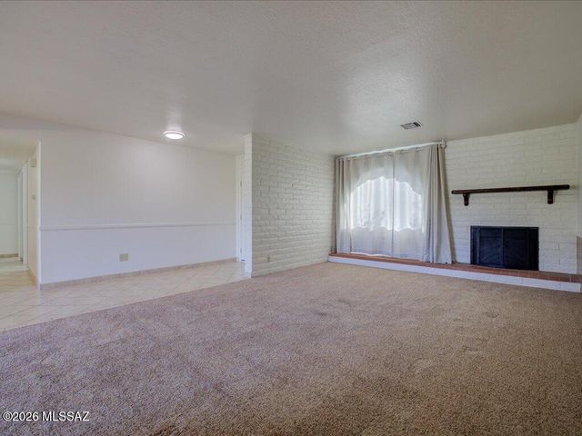10673 E Camino Quince, Tucson, AZ 85748