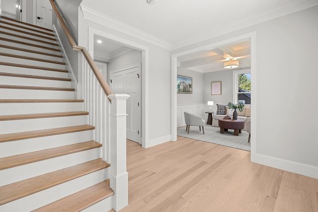 23 Wareland Rd, Wellesley, MA 02481