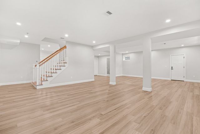 23 Wareland Rd, Wellesley, MA 02481