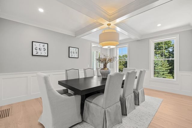 23 Wareland Rd, Wellesley, MA 02481