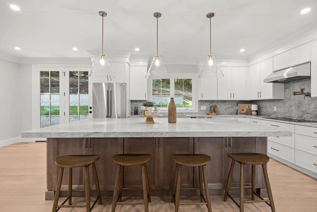 23 Wareland Rd, Wellesley, MA 02481
