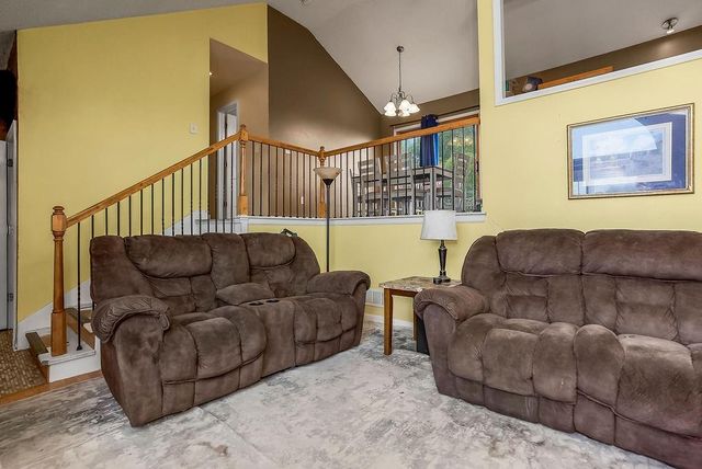 32643 W 172nd Street, Gardner, KS 66030
