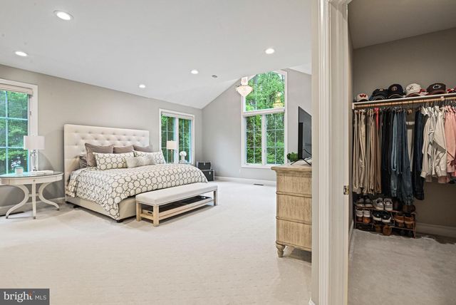 1109 NIELSON ST, Mclean, VA 22102