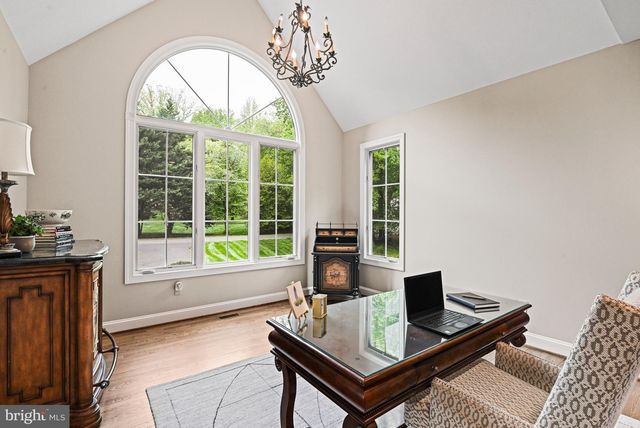 1109 NIELSON ST, Mclean, VA 22102