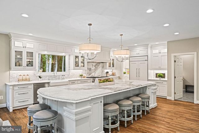 1109 NIELSON ST, Mclean, VA 22102