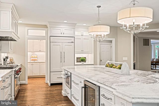 1109 NIELSON ST, Mclean, VA 22102