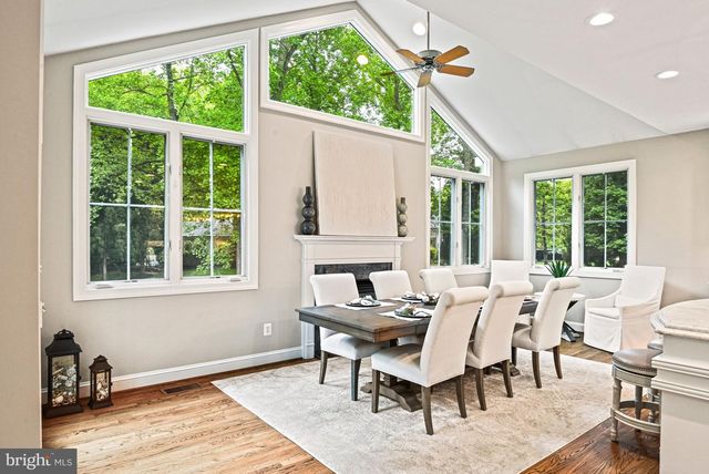 1109 NIELSON ST, Mclean, VA 22102