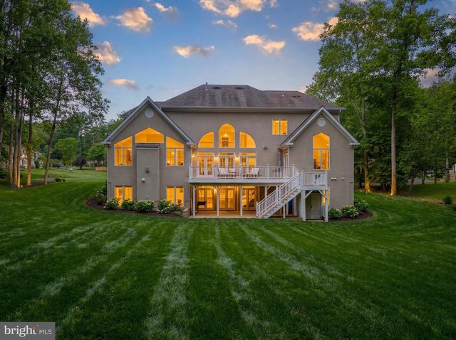 1109 NIELSON ST, Mclean, VA 22102
