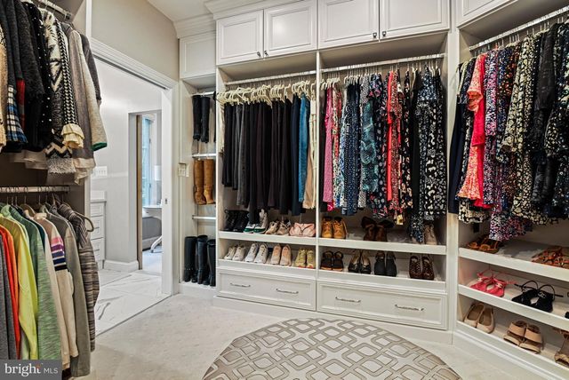 1109 NIELSON ST, Mclean, VA 22102