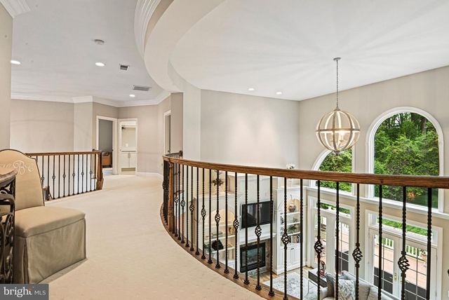 1109 NIELSON ST, Mclean, VA 22102