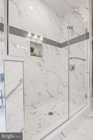 1109 NIELSON ST, Mclean, VA 22102