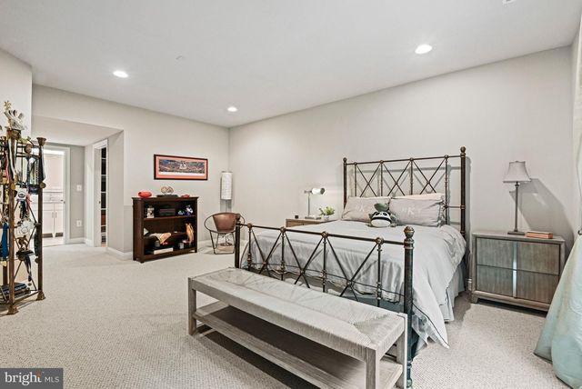 1109 NIELSON ST, Mclean, VA 22102