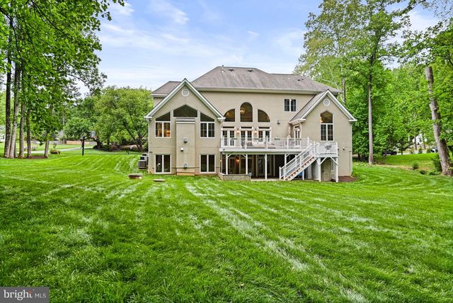 1109 NIELSON ST, Mclean, VA 22102