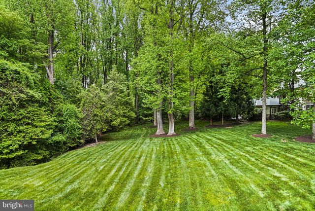 1109 NIELSON ST, Mclean, VA 22102