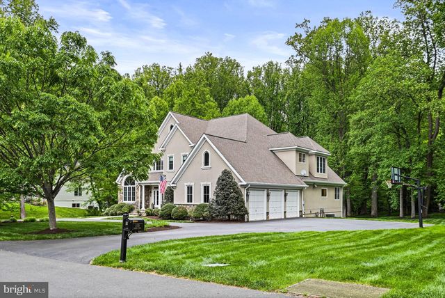 1109 NIELSON ST, Mclean, VA 22102