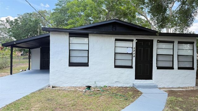 1218 AVENUE L, Haines City, FL 33844