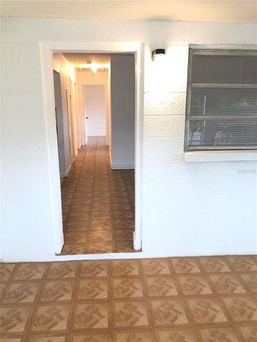 1218 AVENUE L, Haines City, FL 33844