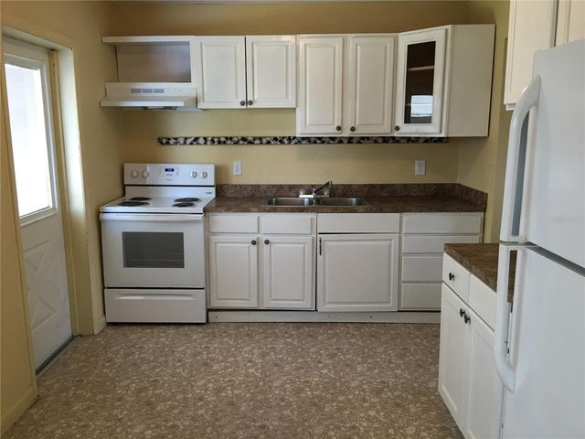 1218 AVENUE L, Haines City, FL 33844
