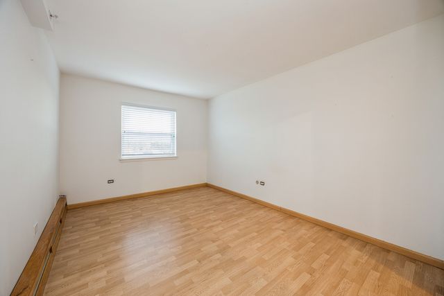 8480 W 103rd Terrace 301, Palos Hills, IL 60465