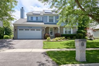1140 Sandhurst Lane, Carol Stream, IL 60188