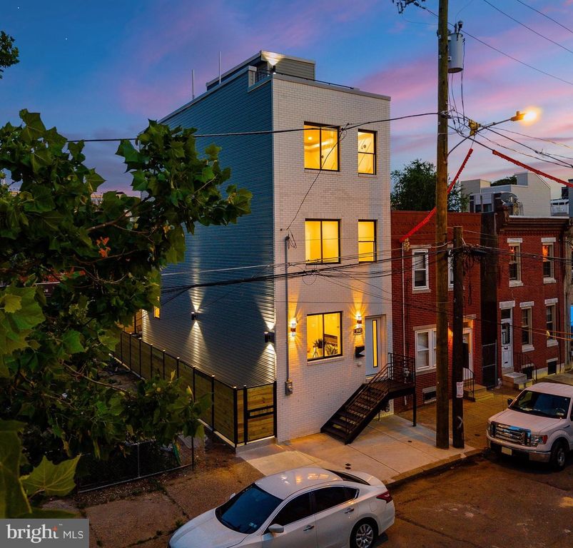 2641 MARTHA ST, Philadelphia, PA 19125
