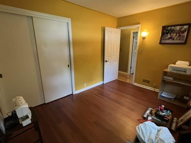 2504 S 8 STREET, Manitowoc, WI 54220