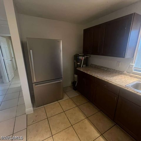 1427 Markland, Fort Myers, FL 33916