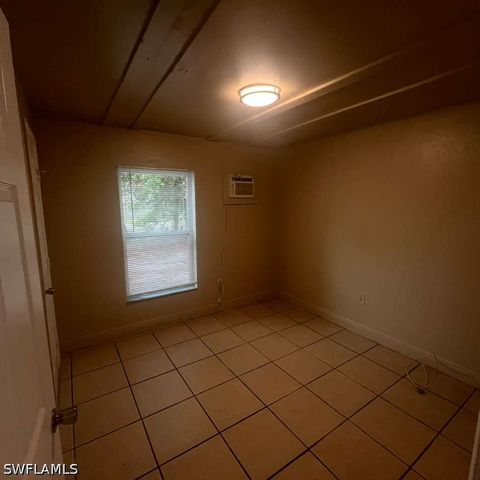 1427 Markland, Fort Myers, FL 33916