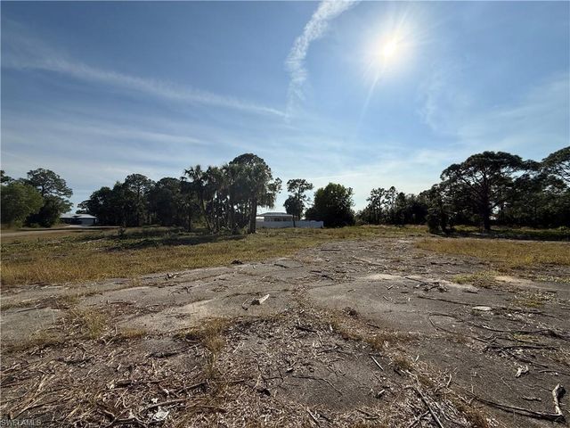 5004 Day CT, Labelle, FL 33935