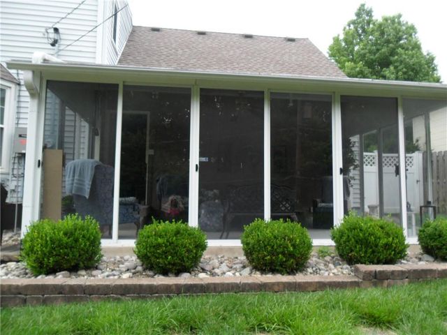 9704 Hardesty Avenue, Kansas City, MO 64137